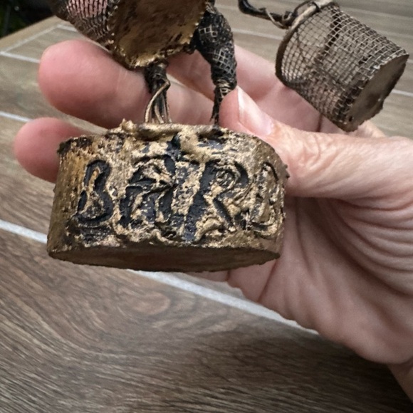 Vintage Wire Metal Figurine Folk Art Fisherman W Baskets Sculpture Q1.1 - Picture 3 of 9